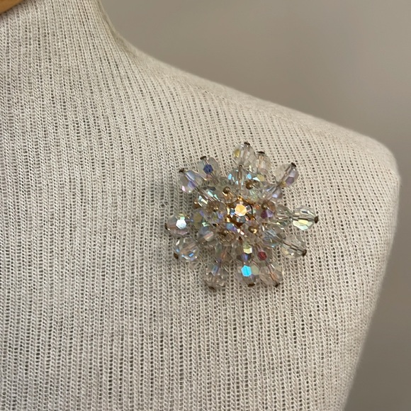 Vintage Aurora Borealis Crystal Bead Cluster Rhinestone Brooch Pin - Picture 11 of 15